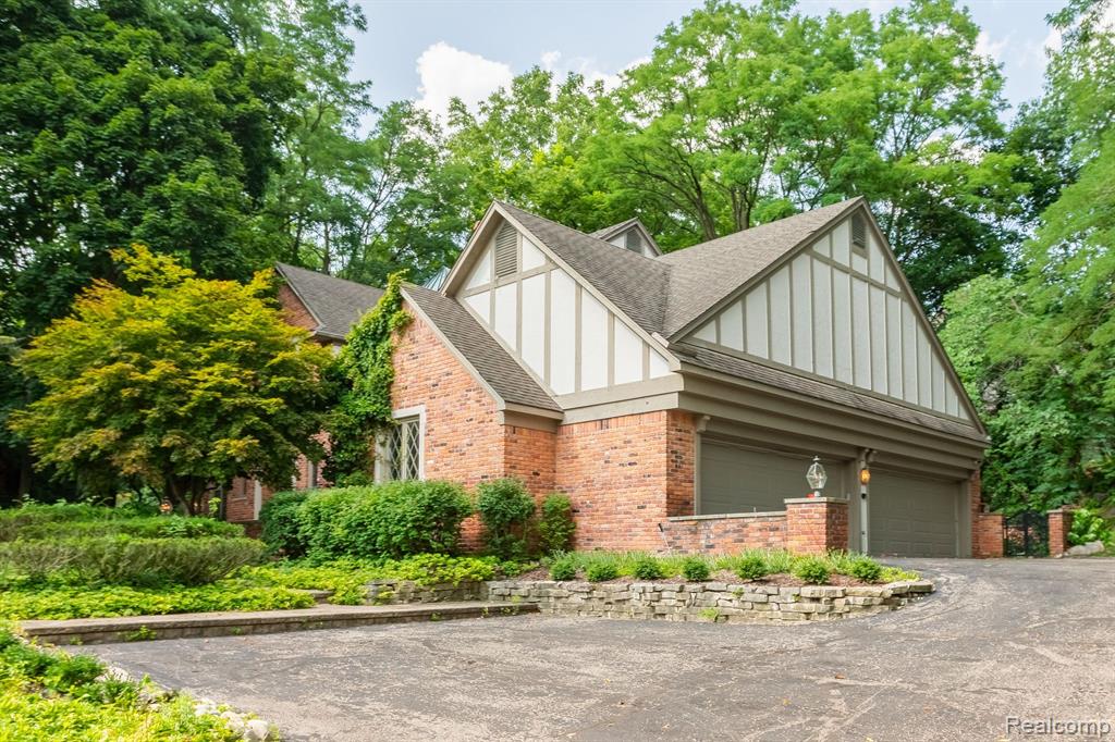 4309 Copper Cliff Court, Bloomfield Hills, MI 48302 — Photo 2
