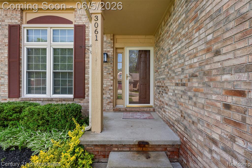 3061 Talon Circle, Lake Orion, MI — Photo 6