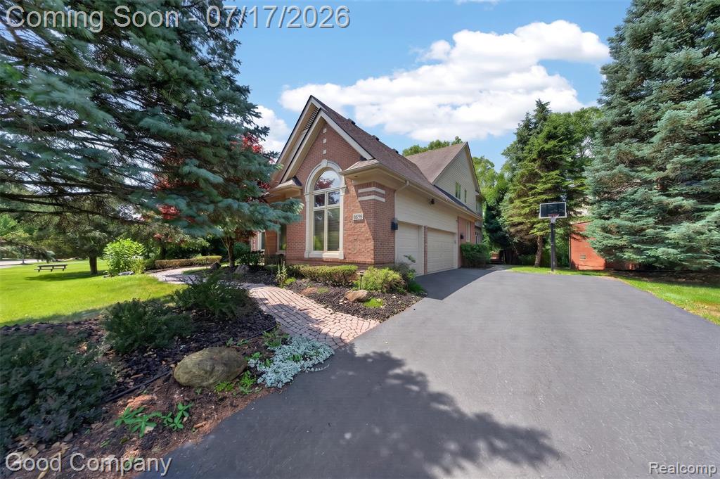 6698 Carlyle Court, West Bloomfield, MI — Photo 49