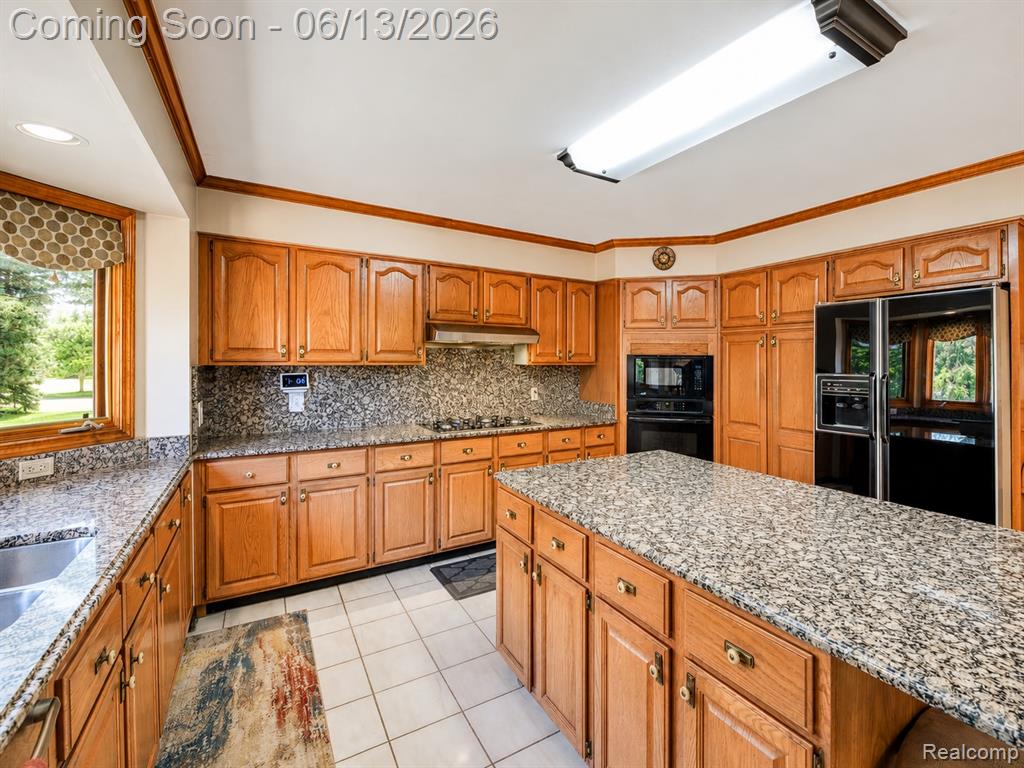 29342 Strathmore Drive, Farmington, MI 48331 — Photo 3