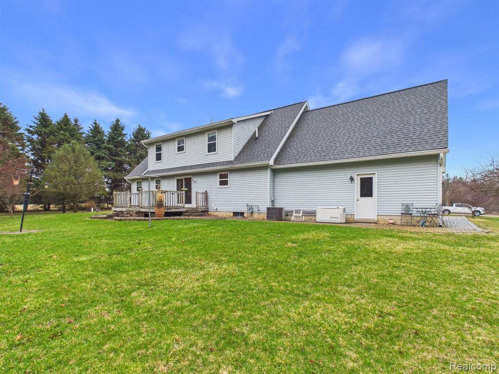 6882 Jones Road, North Branch, MI 48461 — Photo 44