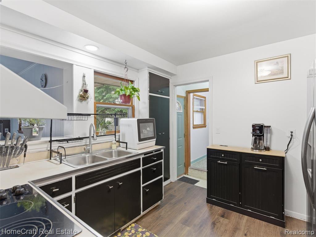 1775 N GULLEY Road, Dearborn Heights, MI 48127 — Photo 19