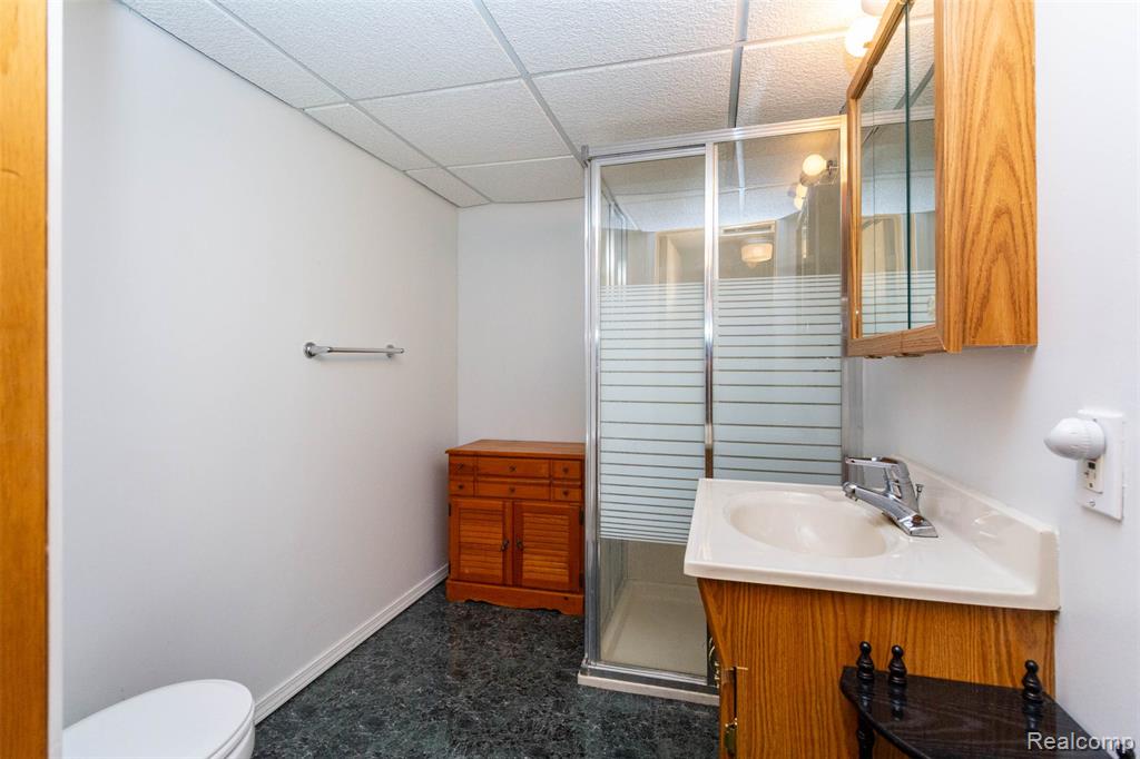 772 Robbinann Drive, Waterford, MI 48328 — Photo 32