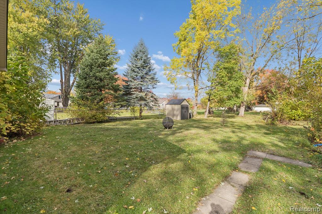 666 Pearl Street, Dundee, MI — Photo 43