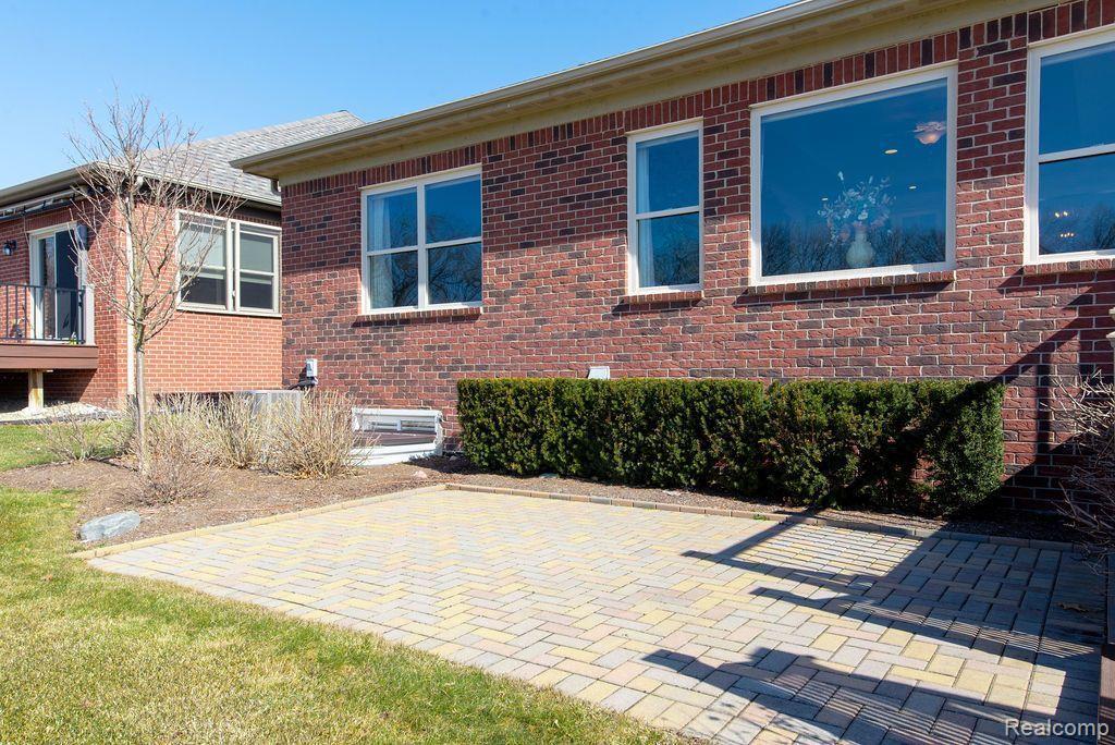 6962 Rawling, Washington, MI — Photo 37