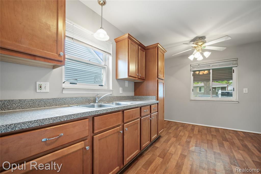 4845 Dudley Street, Dearborn Heights, MI 48125 — Photo 5