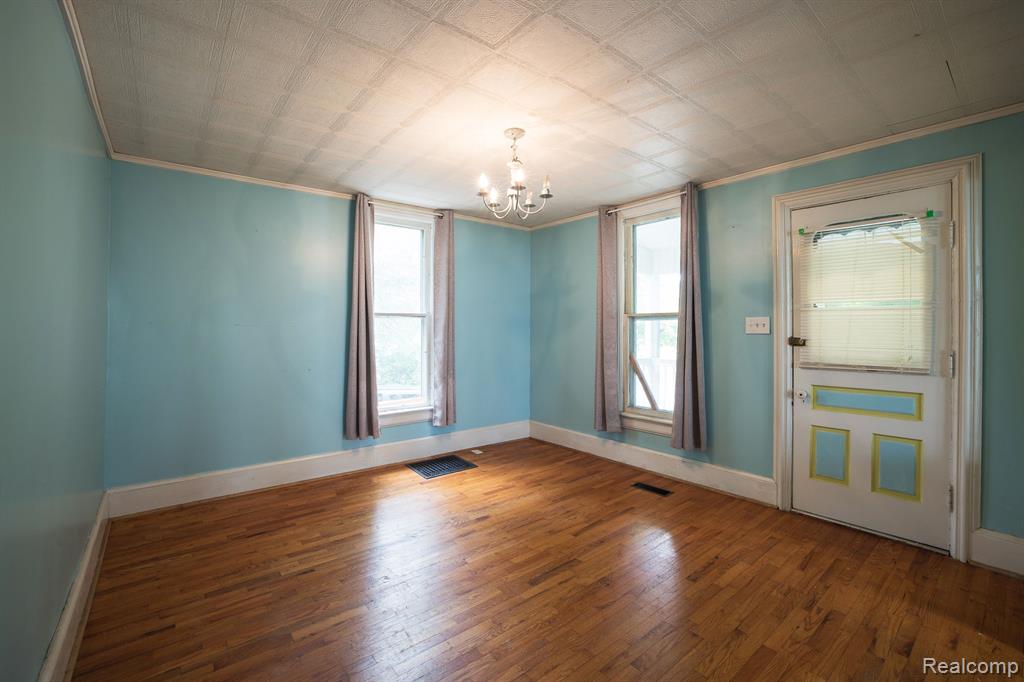 610 S CLINTON Street, Stockbridge, MI 49285 — Photo 8