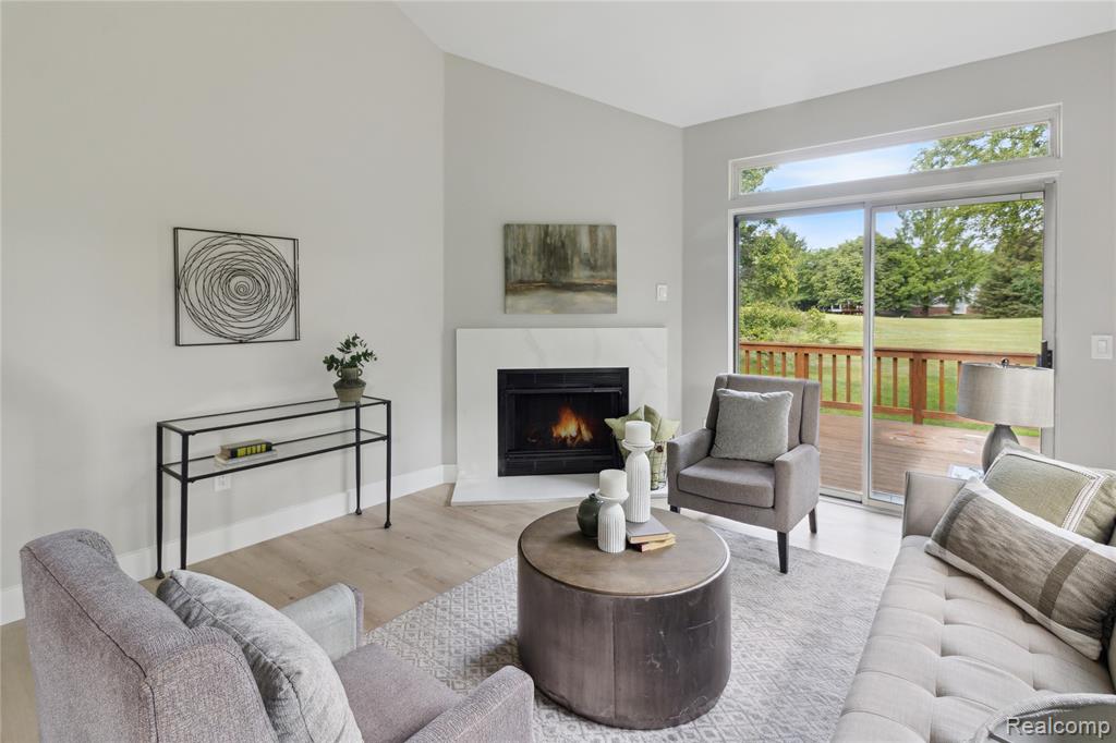 41683 Juniper Circle, Novi, MI 48377 — Photo 2