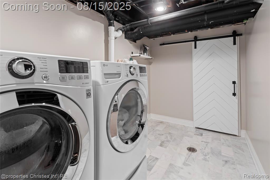 5570 Tadworth Place, West Bloomfield, MI — Photo 34