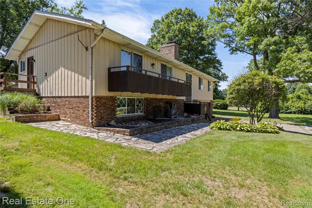 7400 Biscayne Avenue, White Lake, MI 48383 — Photo 39