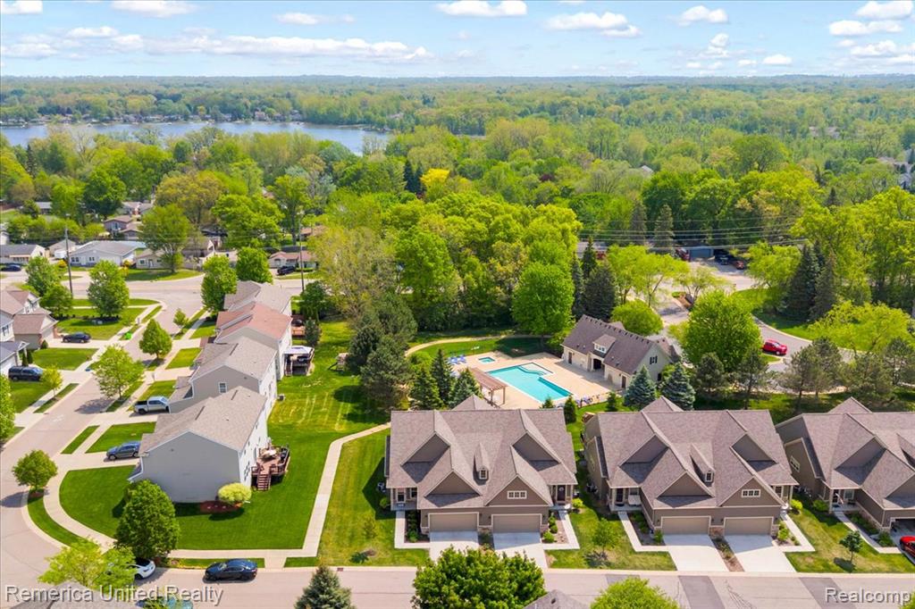 8057 Timber Trail, White Lake, MI — Photo 33