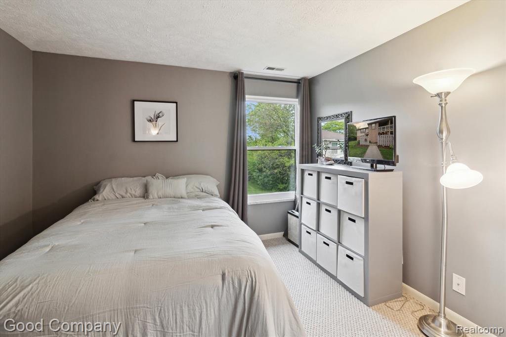 61228 Greenwood Drive, 64, South Lyon, MI 48178 — Photo 22