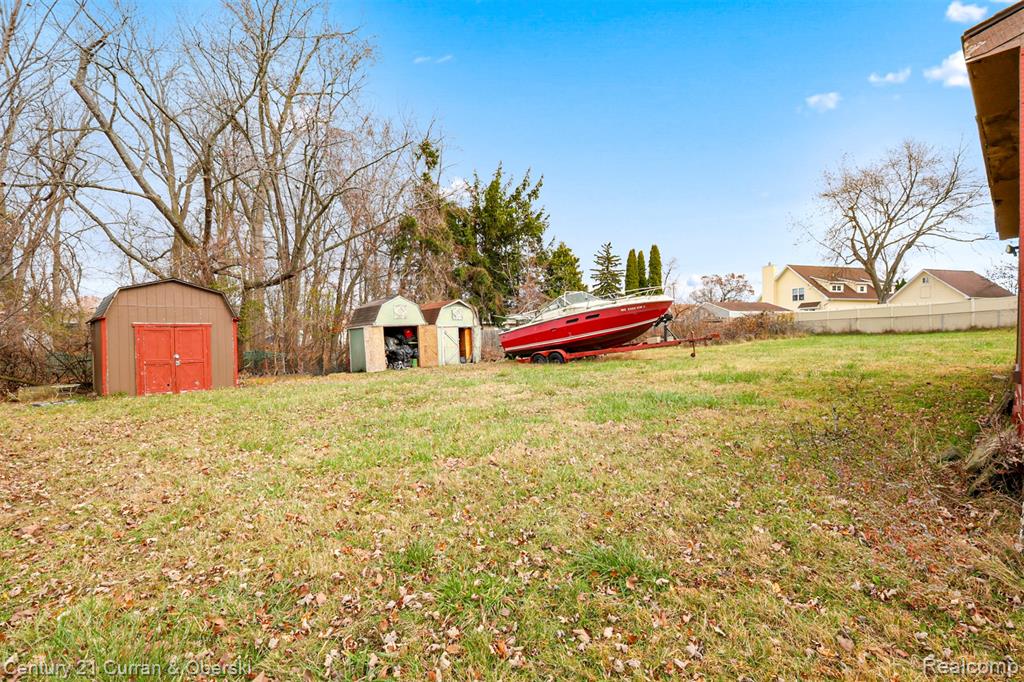 5094 Coshocton Drive, Waterford, MI, 48327