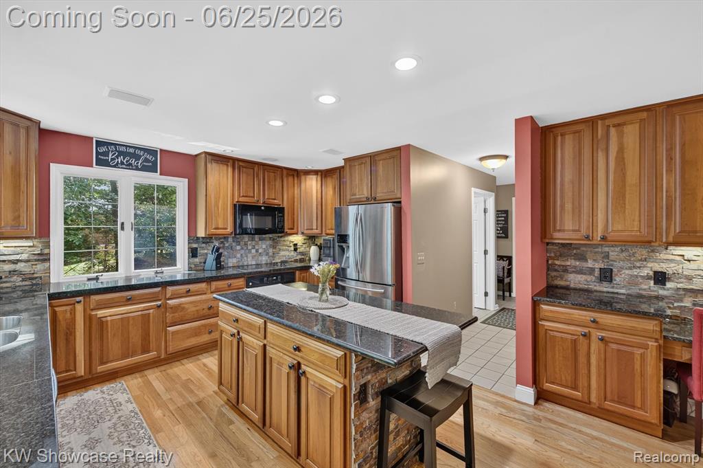 11073 Sandy Creek Drive, South Lyon, MI 48178 — Photo 16
