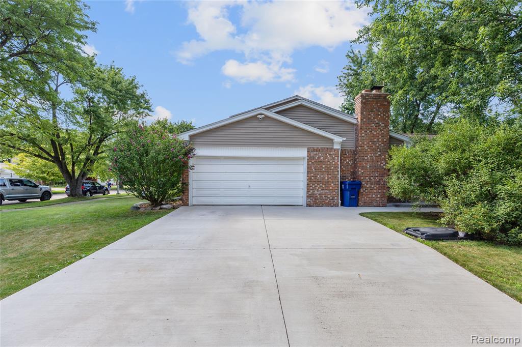 7406 Sussex Drive, Canton, MI 48187 — Photo 33