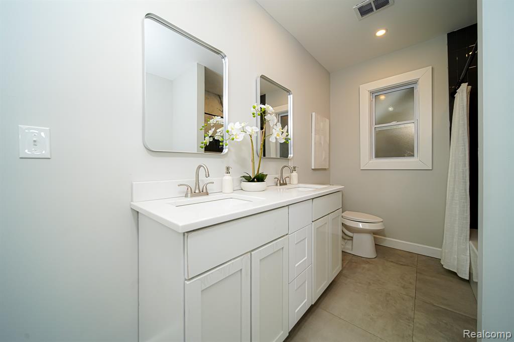 709 Ashland Street, Detroit, MI 48215 — Photo 57