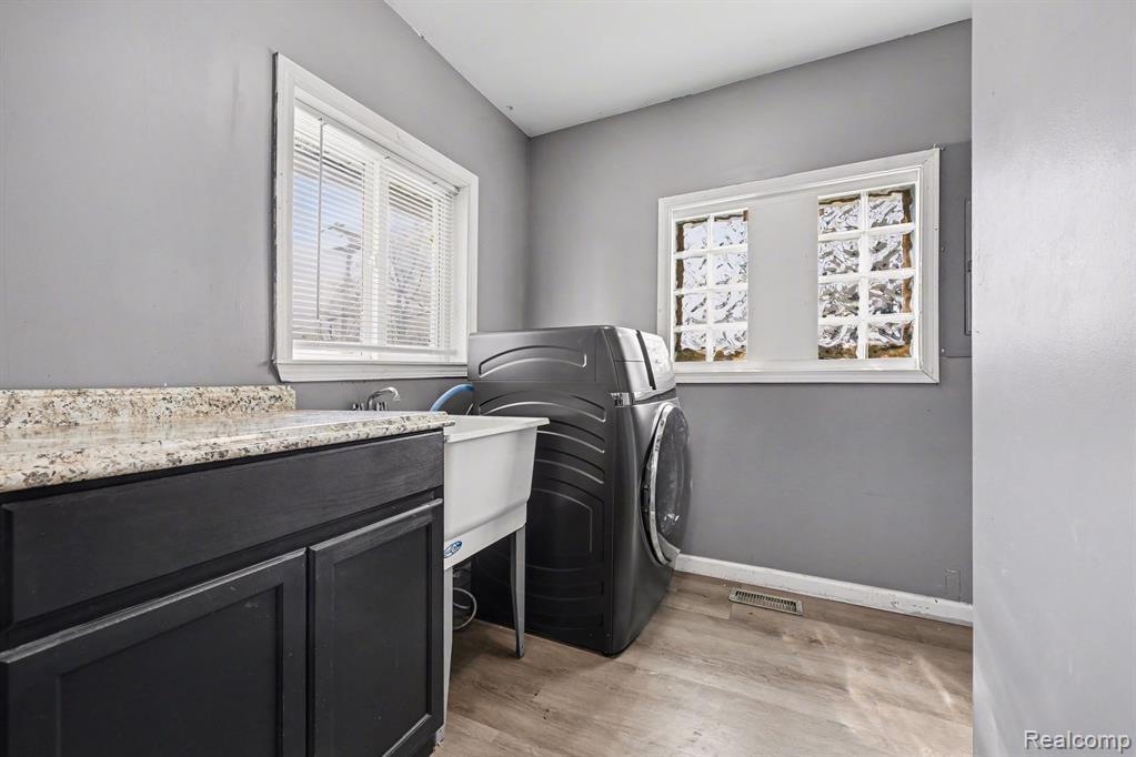 925 Kenilworth Avenue, Pontiac, MI 48340 — Photo 20