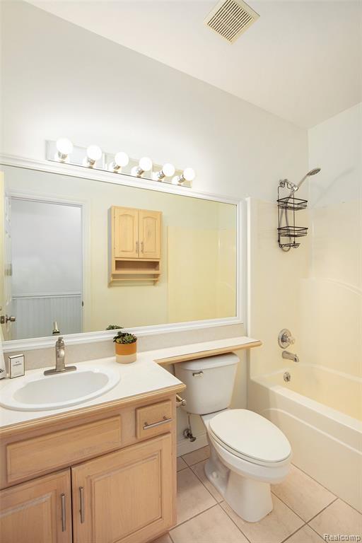 40 Park Island Drive, Lake Orion, MI 48362 — Photo 11