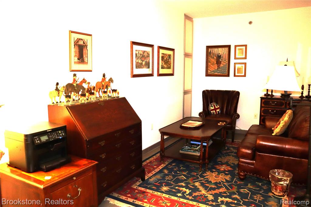 432 Washington Avenue, 1304, Royal Oak, MI 48067 — Photo 35