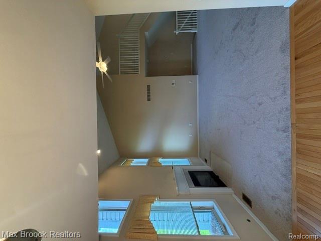 6166 Lochmore Drive, Commerce Twp, MI 48382 — Photo 6