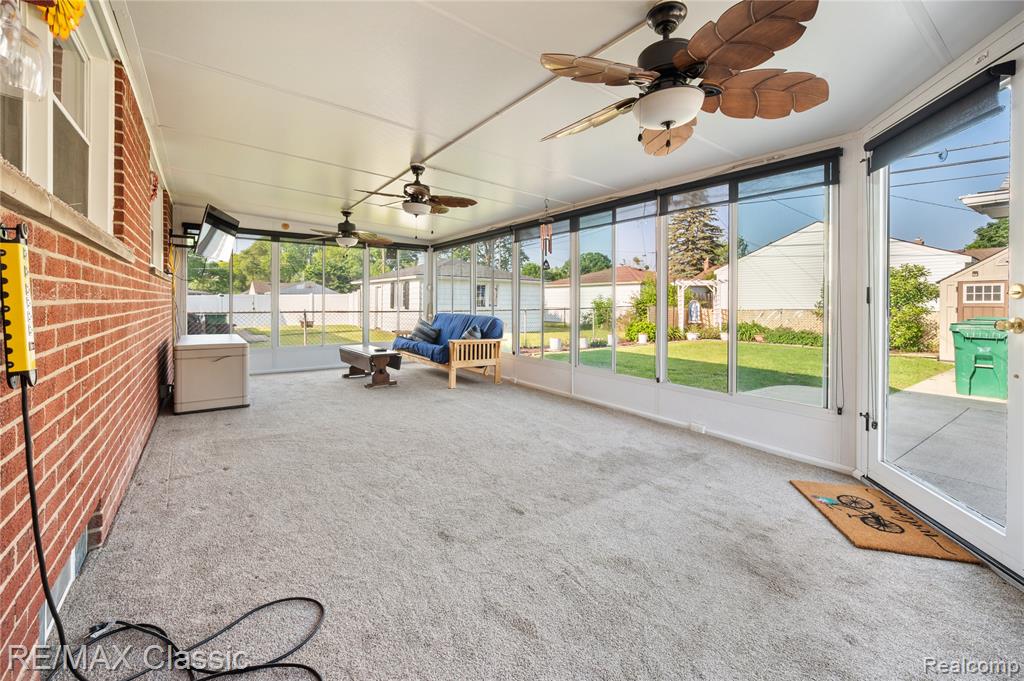 6622 Schaller Street, Garden City, MI — Photo 24