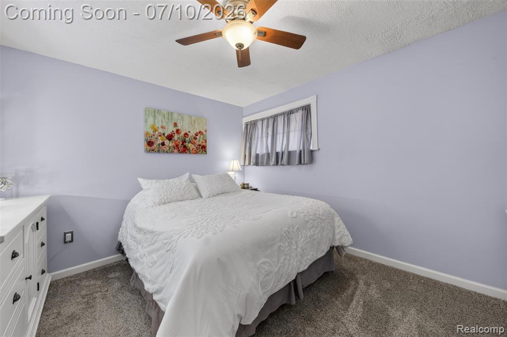 800 Hinford Avenue, Lake Orion, MI 48362 — Photo 16