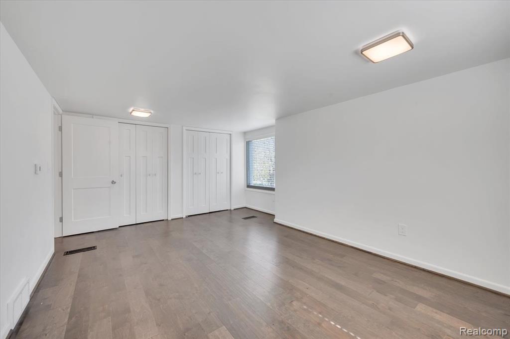 2155 Avondale, Sylvan Lake, MI 48320 — Photo 26