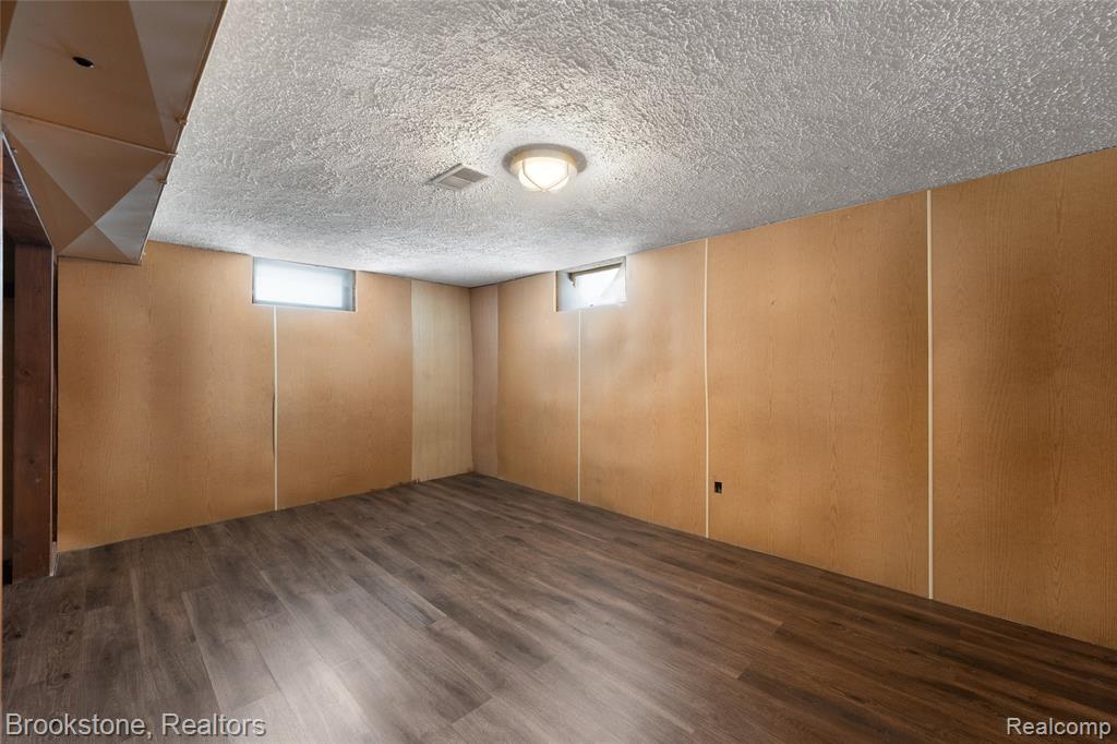 1630 Orchid Street, Waterford, MI, 48328
