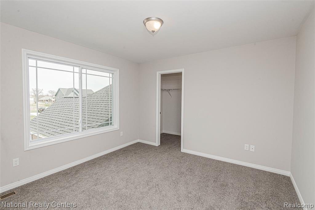 2495 Lindsay Lane, Grand Blanc, MI 48439 — Photo 36