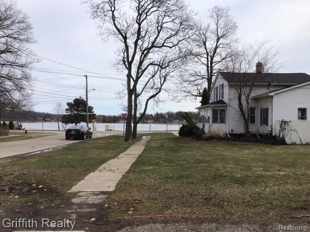 503 Lake Street, Howell, MI 48843 — Photo 4
