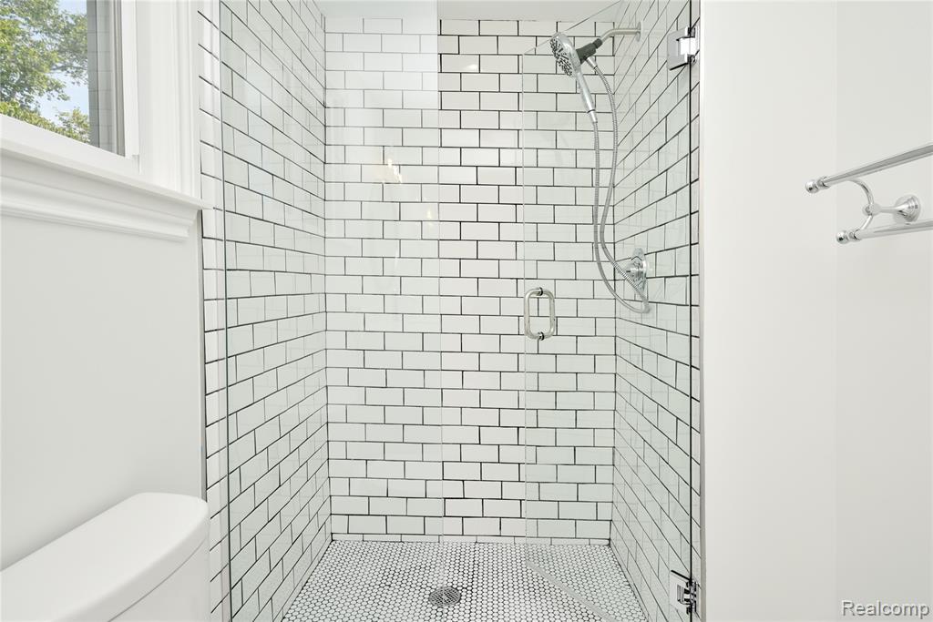5547 Kingsmill Drive, Bloomfield Hills, MI — Photo 26