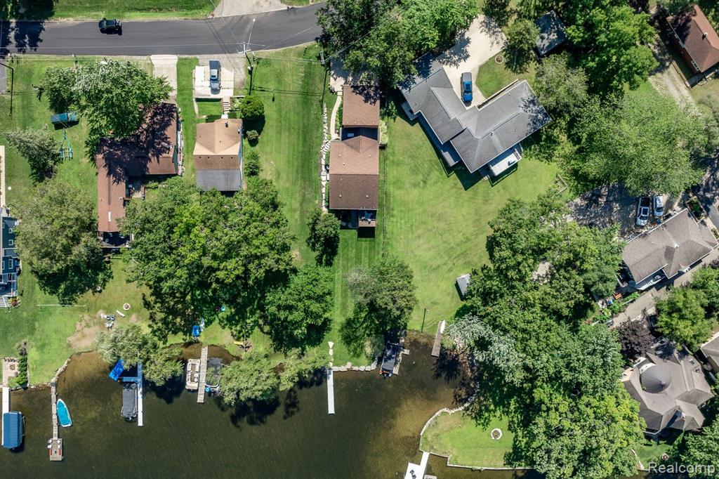 966 WOLVERINE Drive, Wolverine Lake, MI 48390 — Photo 20