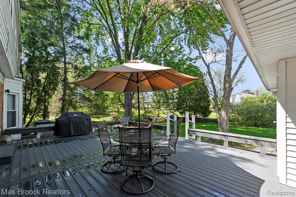 6540 Alderley Way, West Bloomfield, MI — Photo 48