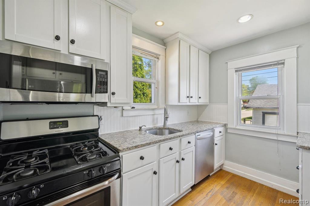 601 S Kenwood Avenue, Royal Oak, MI 48067 — Photo 12