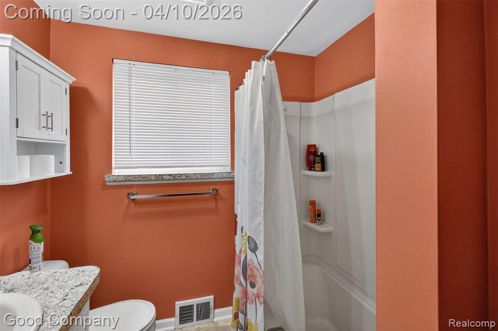 41036 Paign Drive, Sterling Heights, MI 48313 — Photo 13