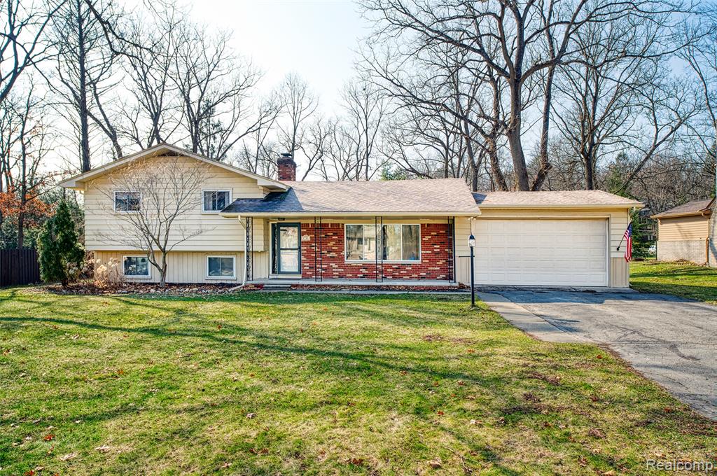 1243 Blue Heron Drive, Highland, MI — Photo 7