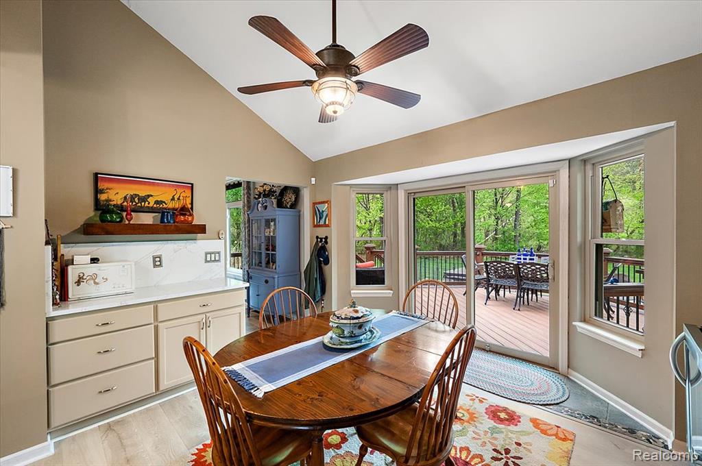 607 Salus Drive, Waterford, MI 48327 — Photo 14
