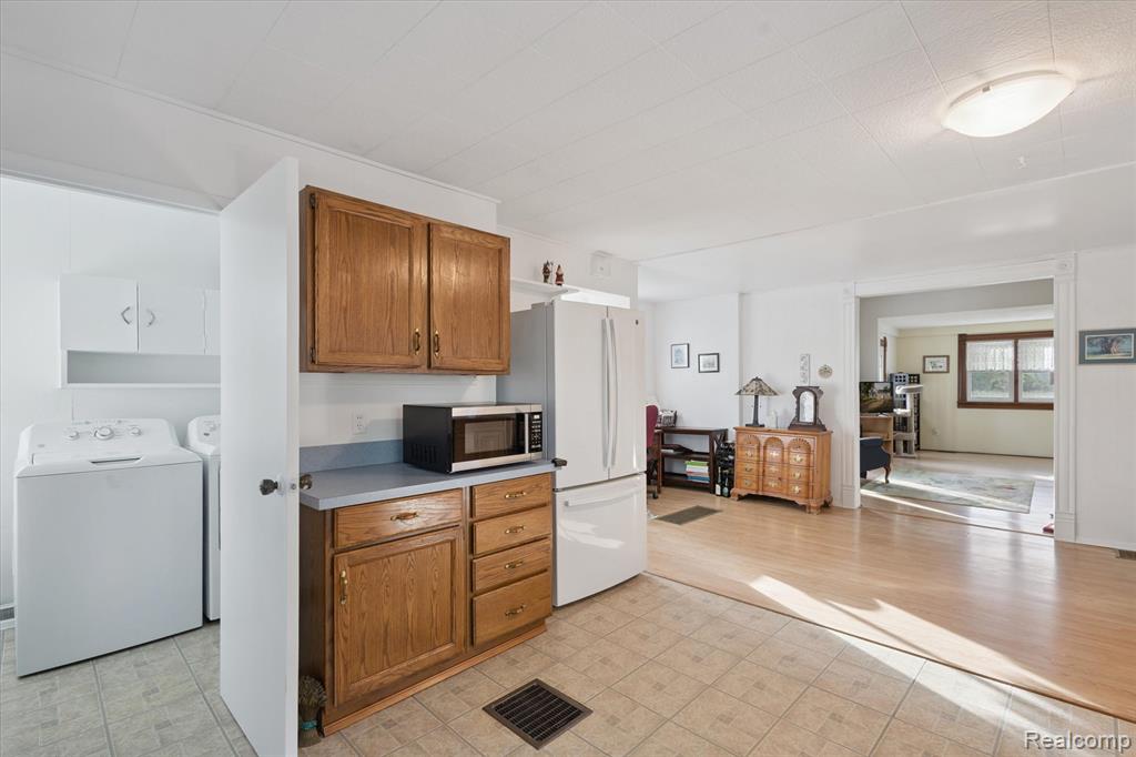 674 Beech Highway, MI 48813 — Photo 11