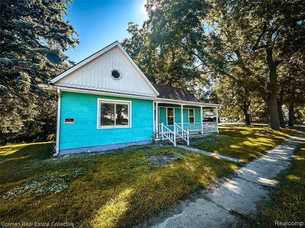 511 N Huron Avenue, Harbor Beach, MI 48441 — Photo 2