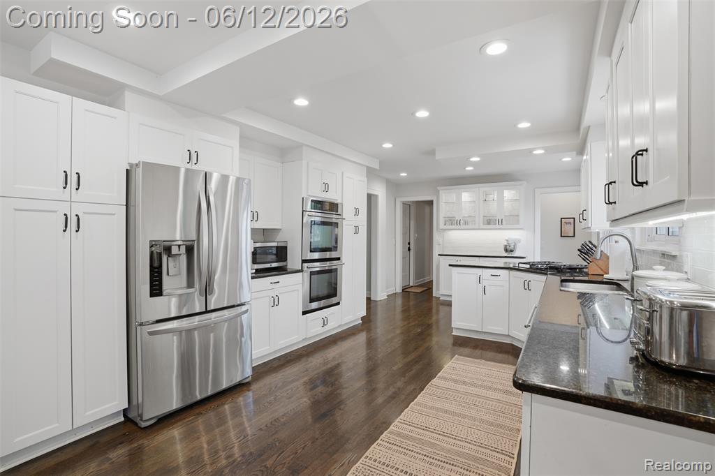 6998 Meadowlake Road, Bloomfield Hills, MI 48301 — Photo 16
