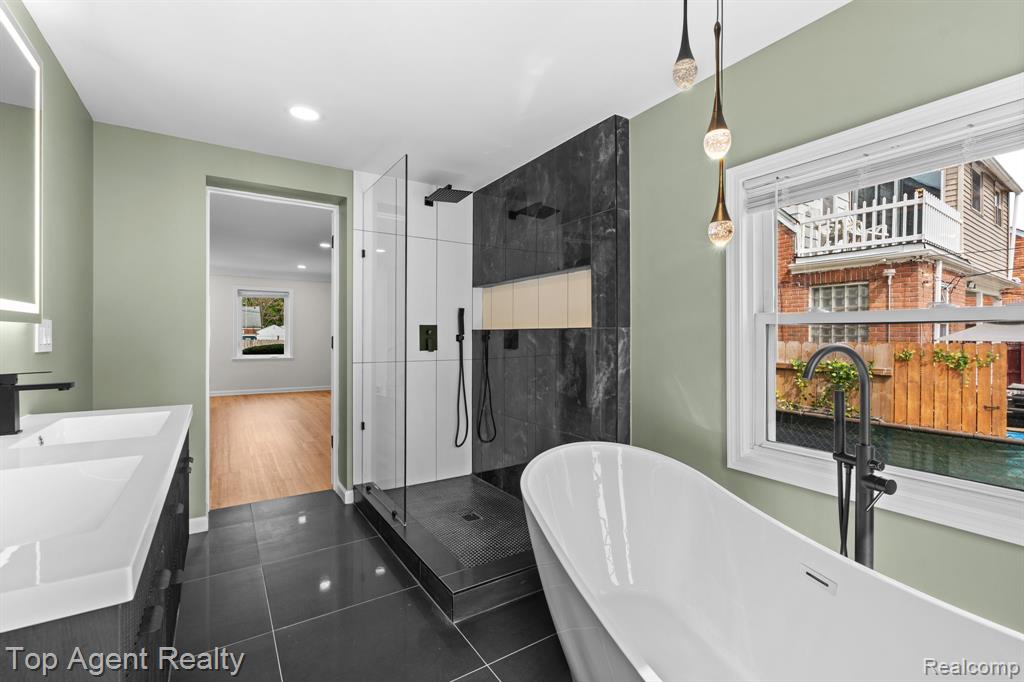 16124 Fielding Street, Detroit, MI 48219 — Photo 18