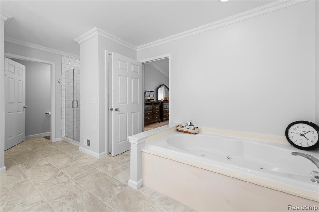 56543 Hastings Drive, Macomb, MI 48042 — Photo 25