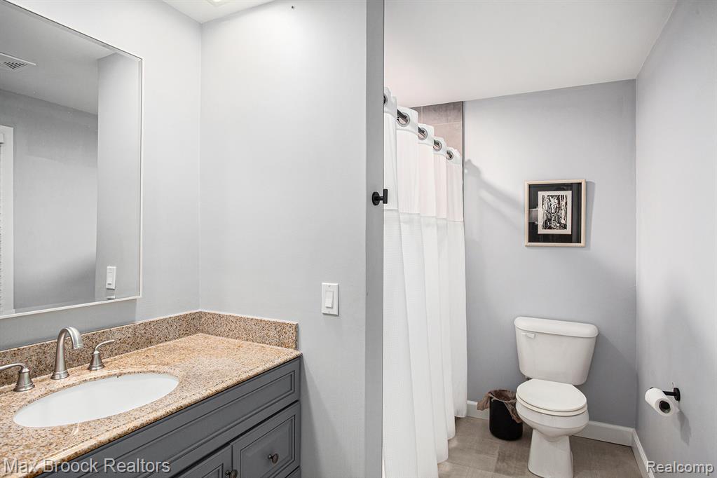 32533 Robinhood Drive, Beverly Hills, MI 48025 — Photo 28