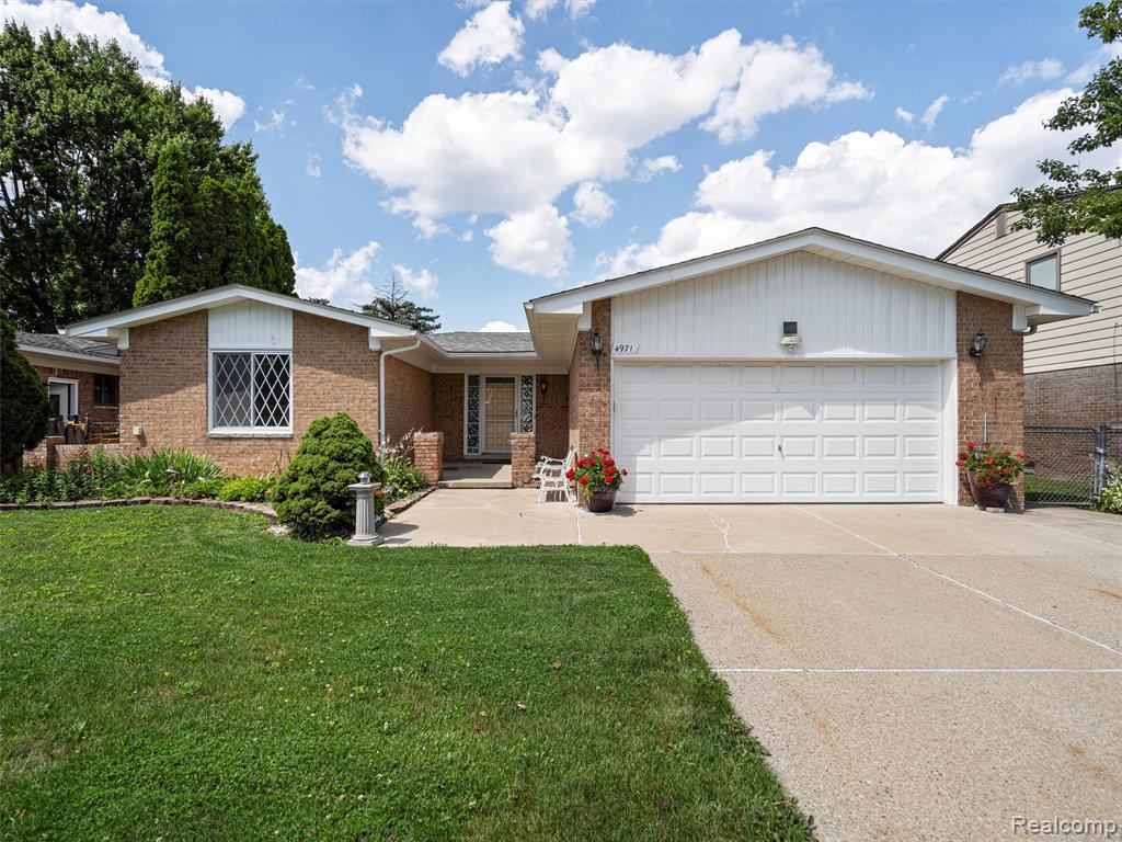4971 Chadbourne Drive, Sterling Heights, MI 48310 — front exterior