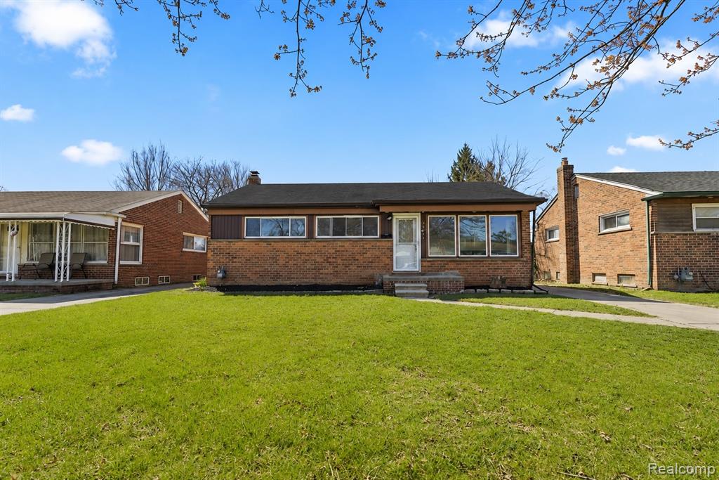 33091 Barton Street, Garden City, MI