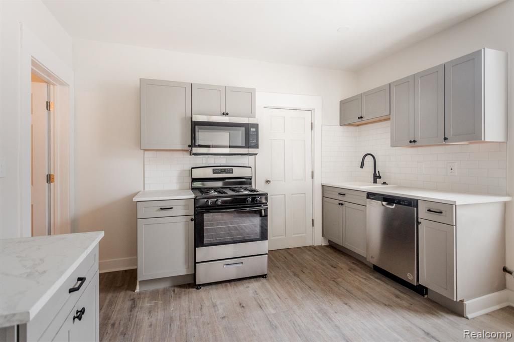 1124 McKinstry Street, Detroit, MI 48209 — Photo 2