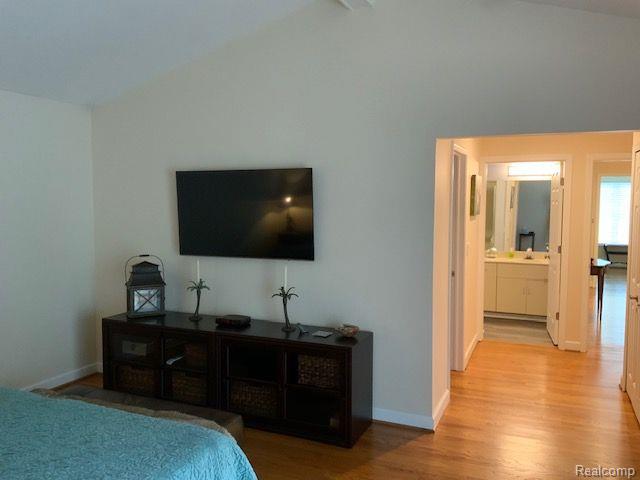 995 STRATFORD Place, Bloomfield Hills, MI 48304 — Photo 18