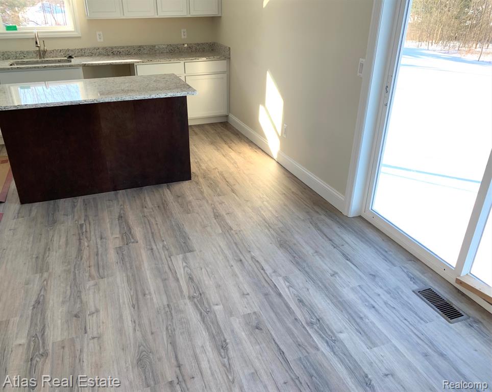 11289 Green Road, Goodrich Vlg, MI — Photo 49