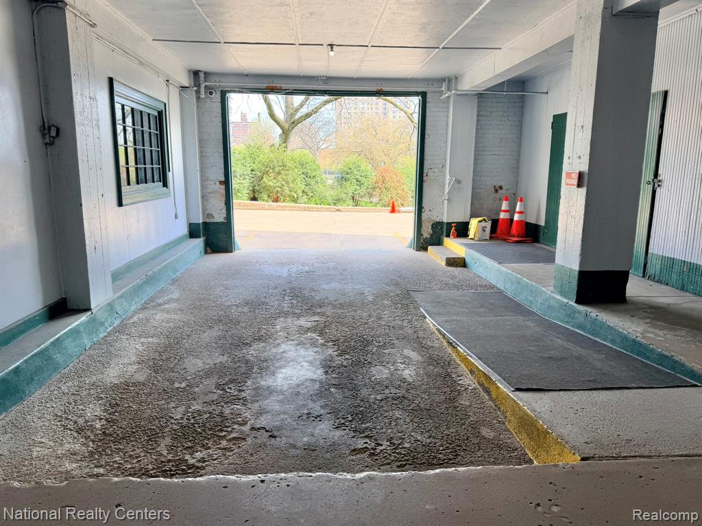8120 E Jefferson Ave E Jefferson Avenue, 7E, Detroit, MI 48214 — Photo 54