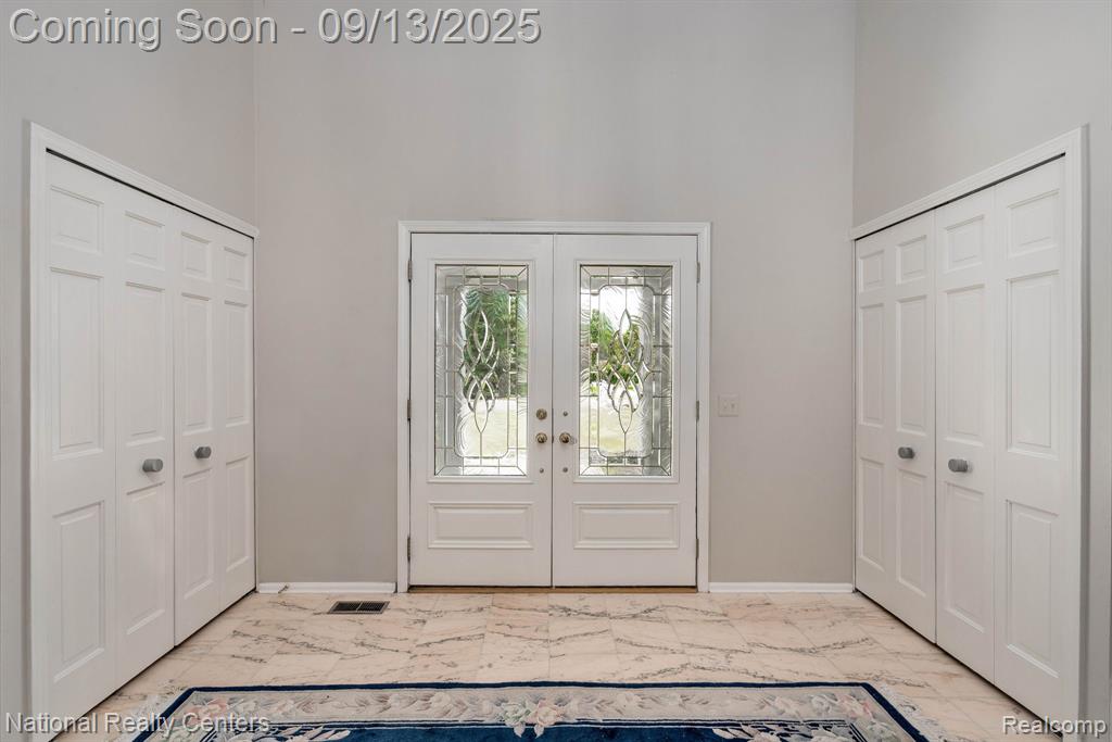 5118 Vincennes Court, Bloomfield Hills, MI 48302 — Photo 7